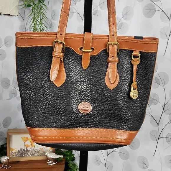 Vintage Dooney & Bourke Bucket Bag - Picture 3 of 16